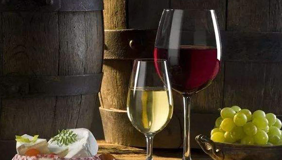 干红葡萄酒风格多样，你喜欢哪种风格的干红葡萄酒？